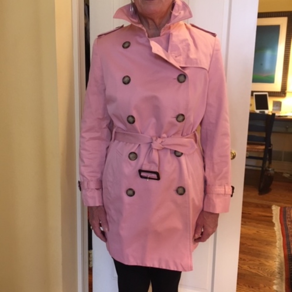 Trench coat in pretty pink for spring